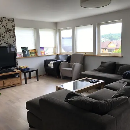 Bedroom For 2 Good Location